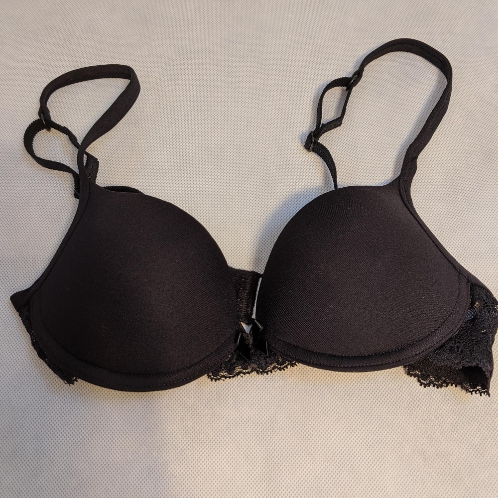 Nordstrom Intimates BlacK Push-up Demi Bra NWOT32A